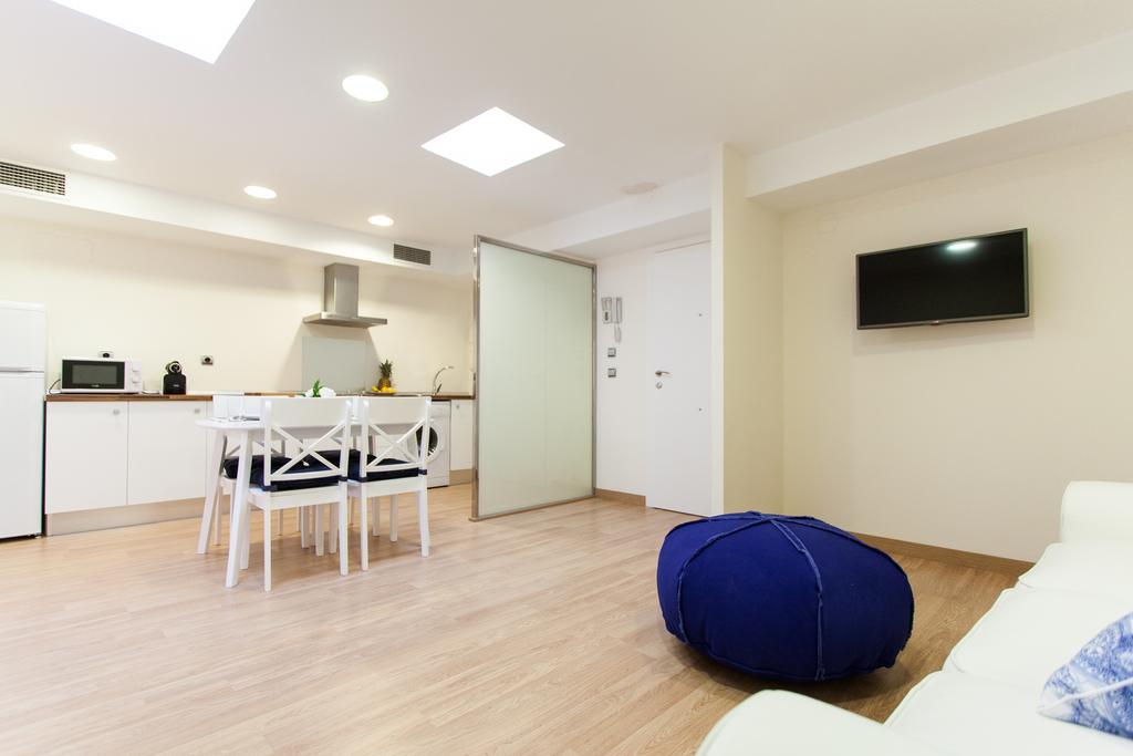 Apartments Ole - Albareda 24 Σεβίλλη Δωμάτιο φωτογραφία