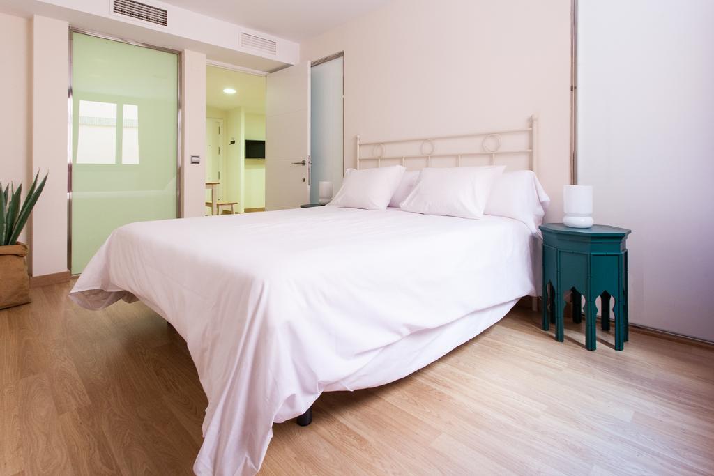 Apartments Ole - Albareda 24 Σεβίλλη Δωμάτιο φωτογραφία