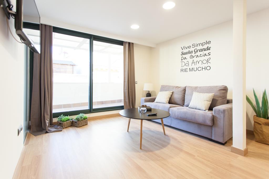 Apartments Ole - Albareda 24 Σεβίλλη Δωμάτιο φωτογραφία