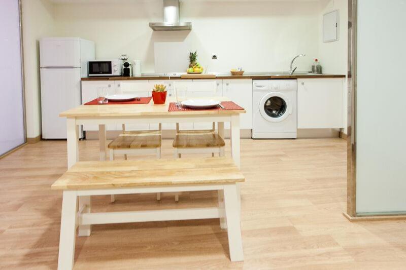 Apartments Ole - Albareda 24 Σεβίλλη Εξωτερικό φωτογραφία