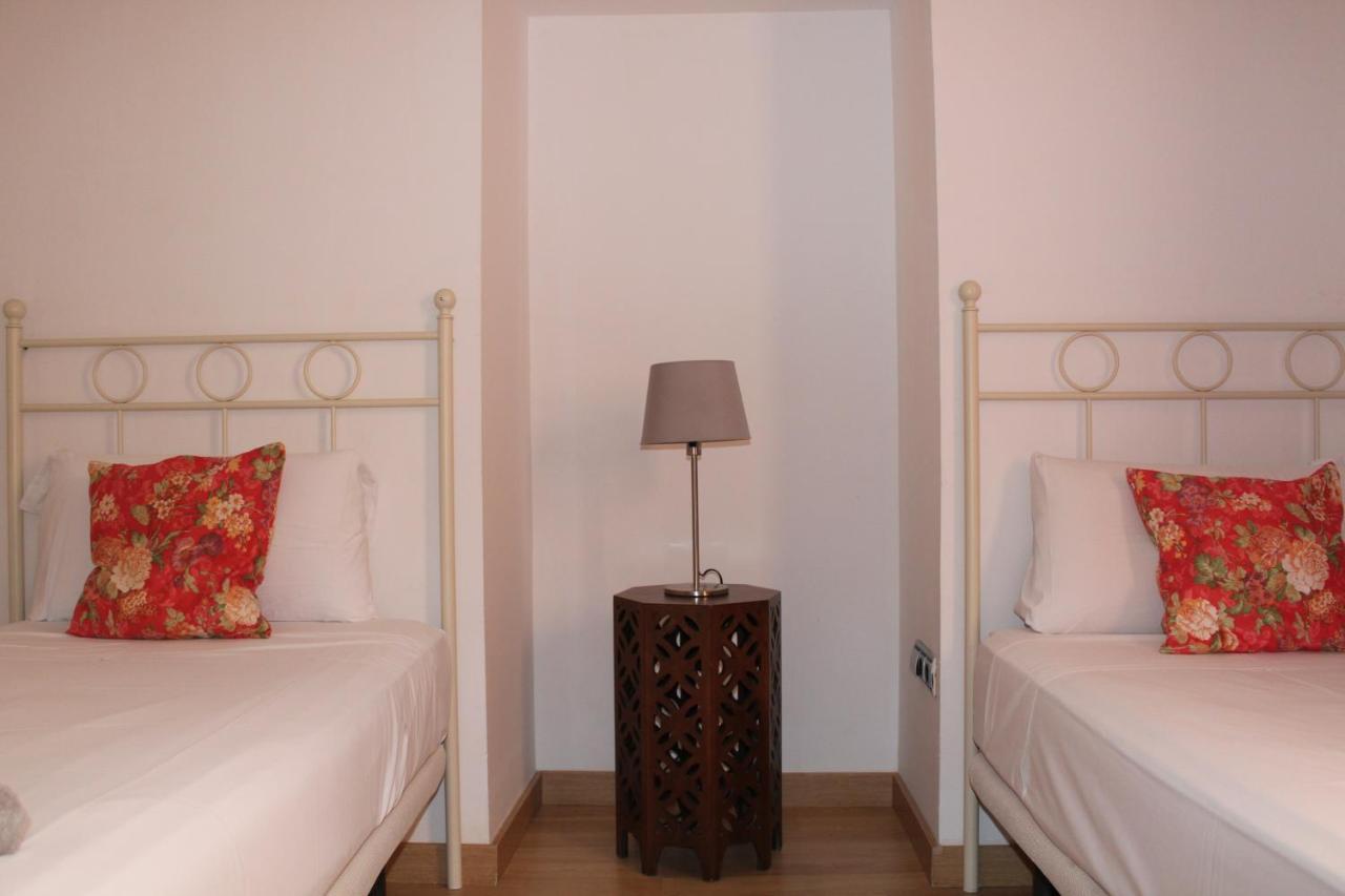 Apartments Ole - Albareda 24 Σεβίλλη Εξωτερικό φωτογραφία